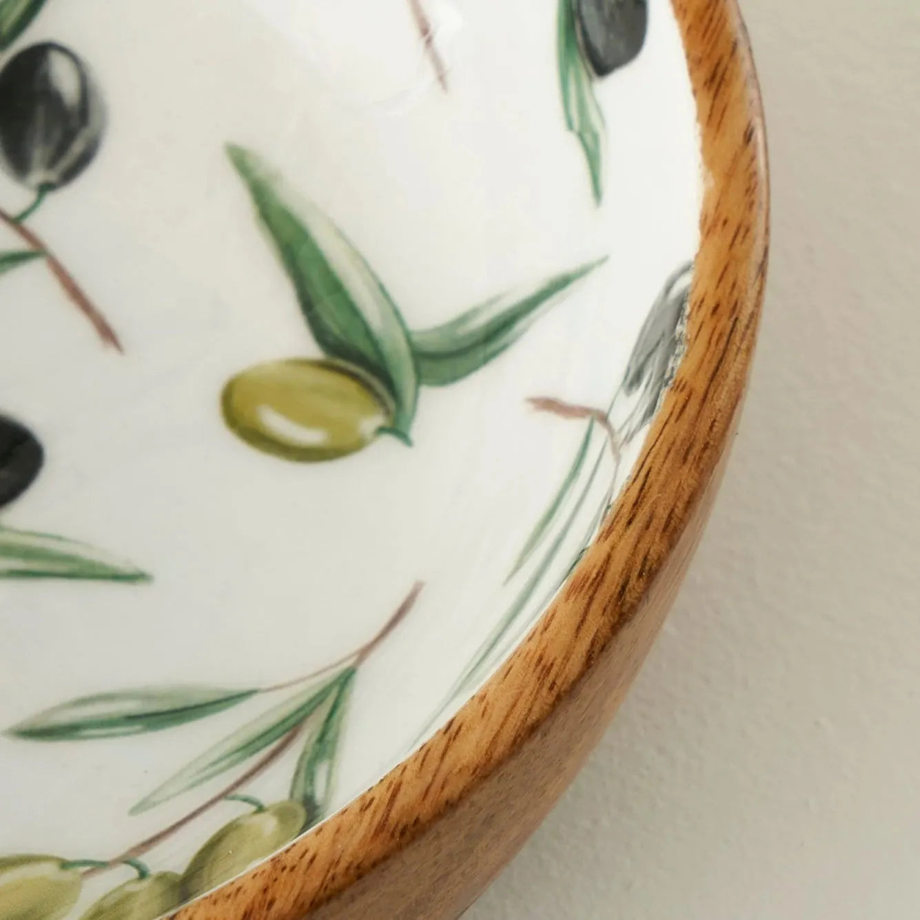 Olive Mango Wood Serving Bowl texture detail