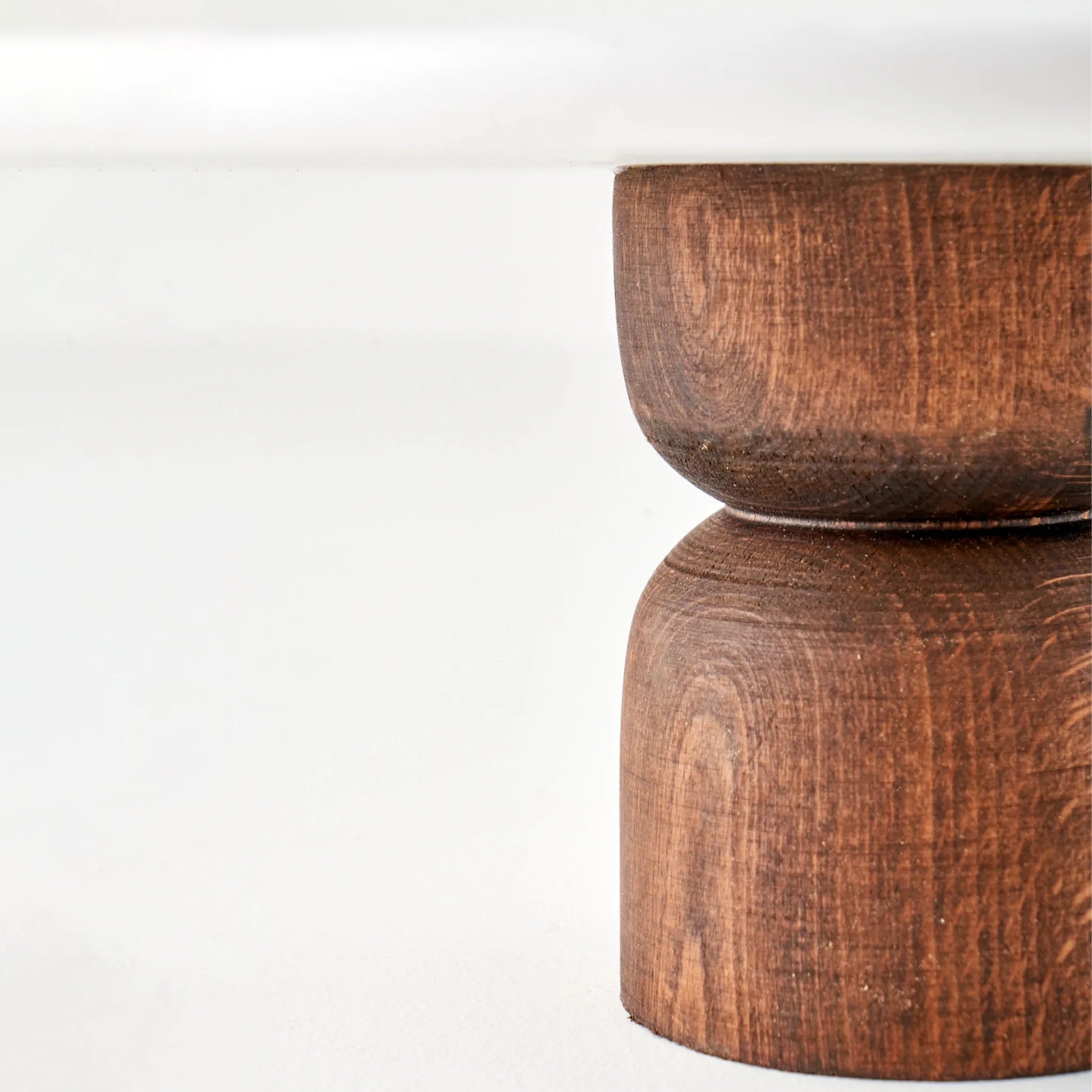 Olmo Marble Cake Stand detail view