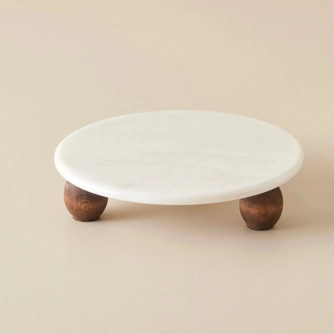 Olmo Marble Serving Stand detail view