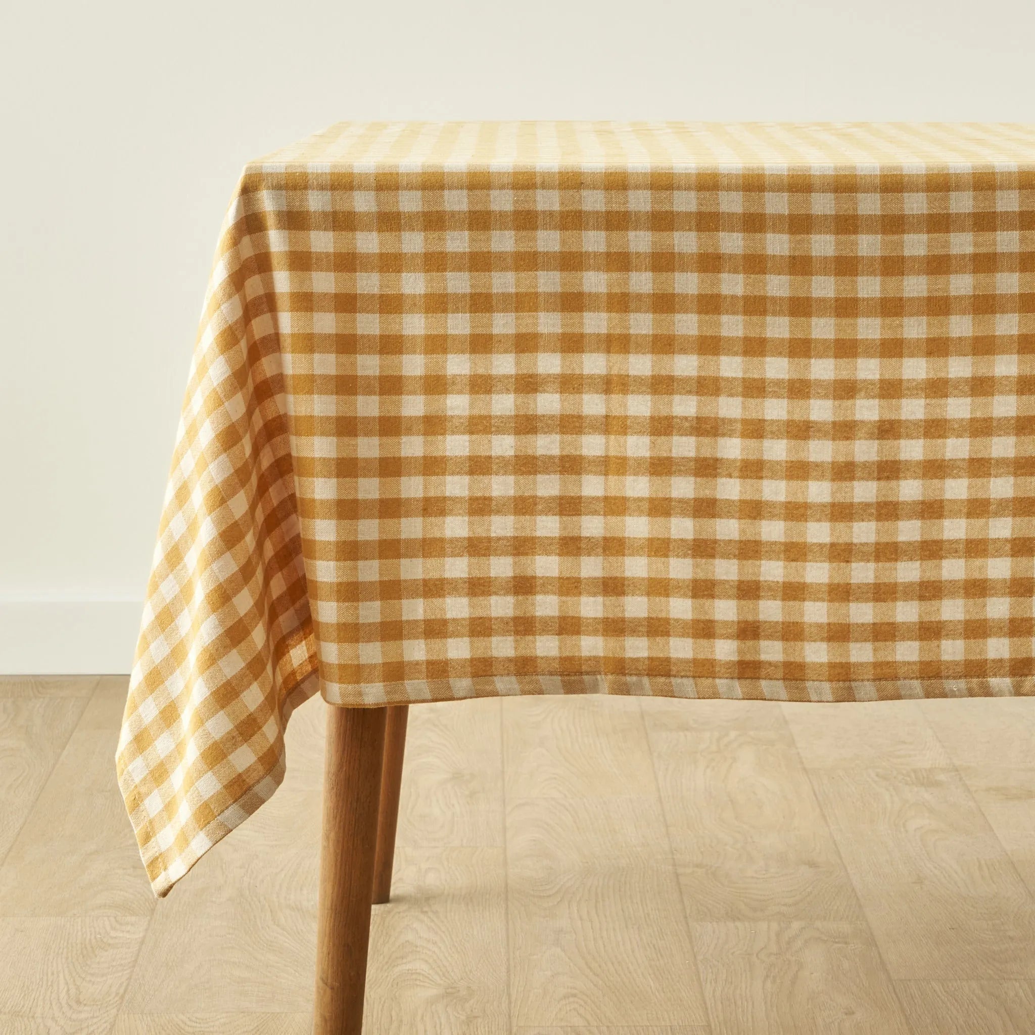 Pavia Gingham Cotton Tablecloth texture detail