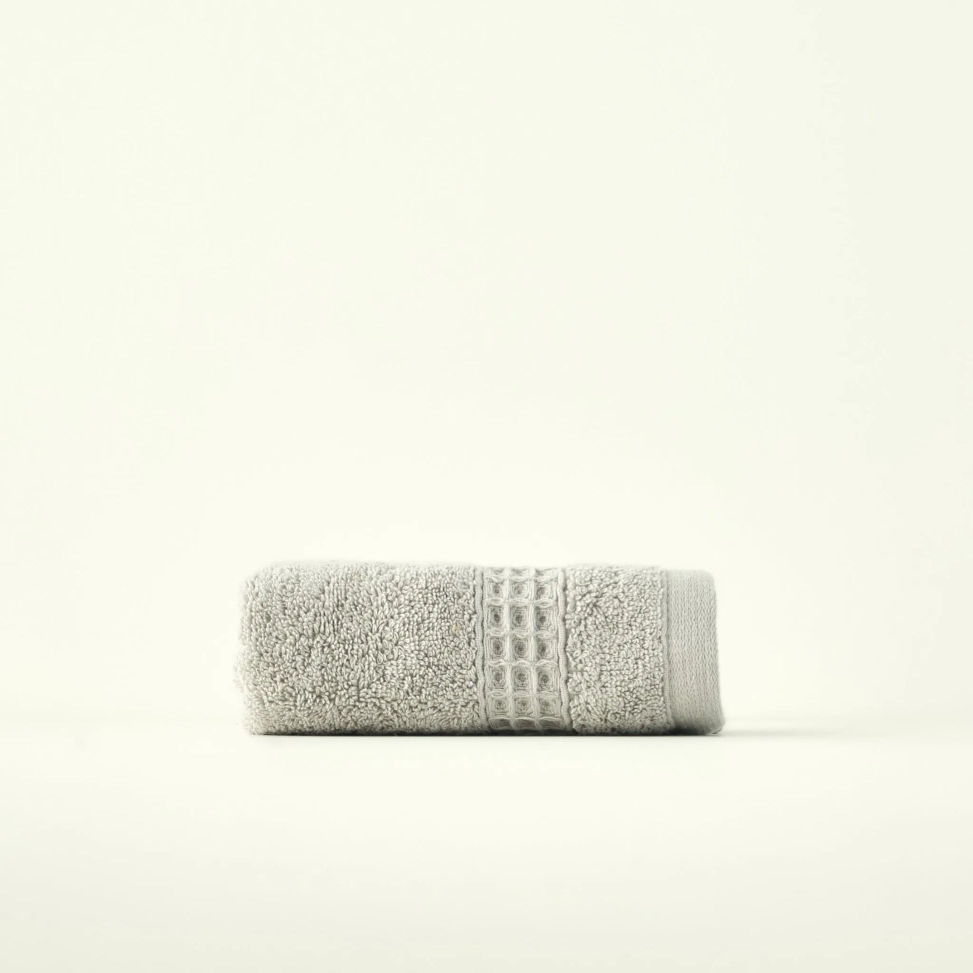 Peggy Soft Cotton Washcloth detail view
