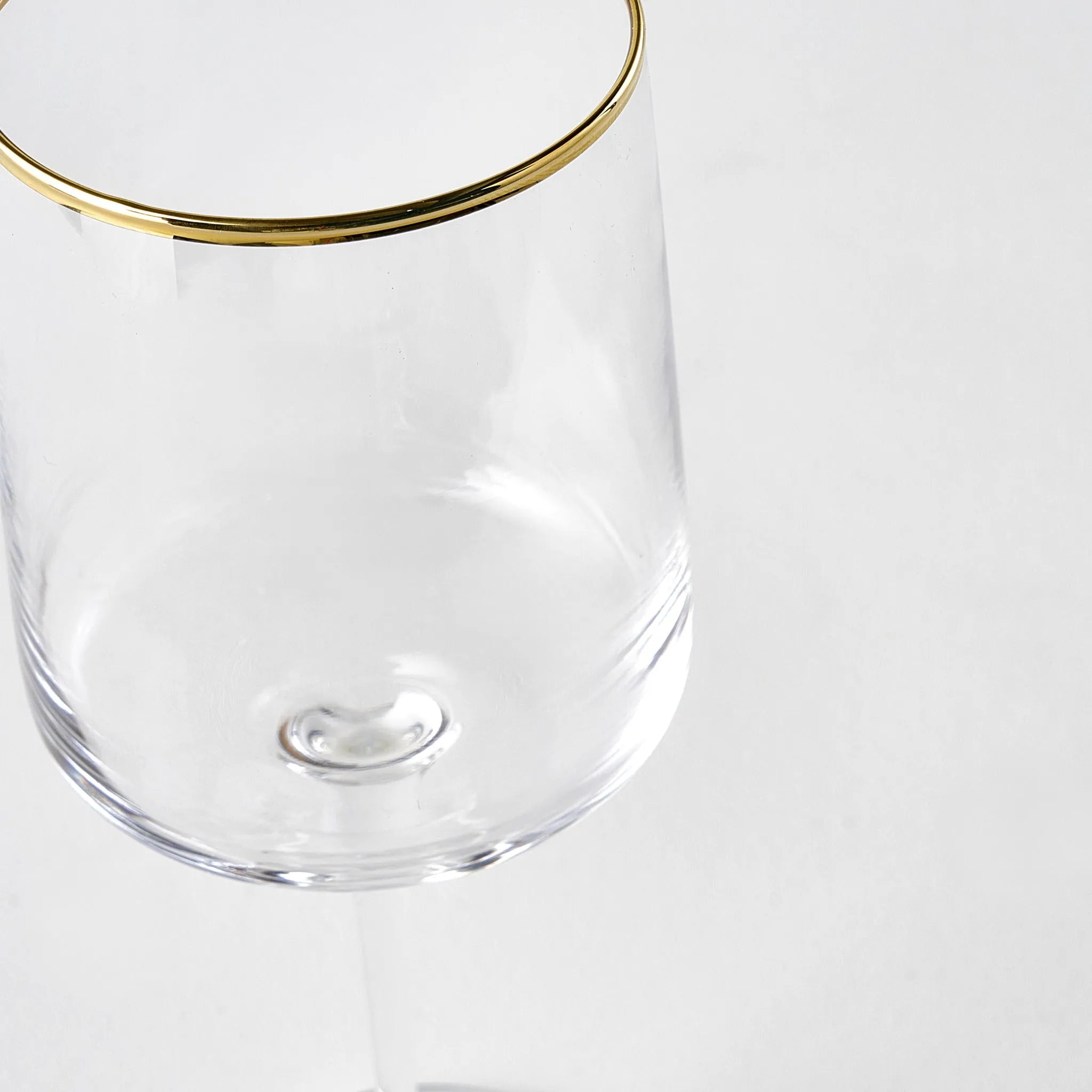 Premium Wine Glass with Silver/Gold Rim detail view
