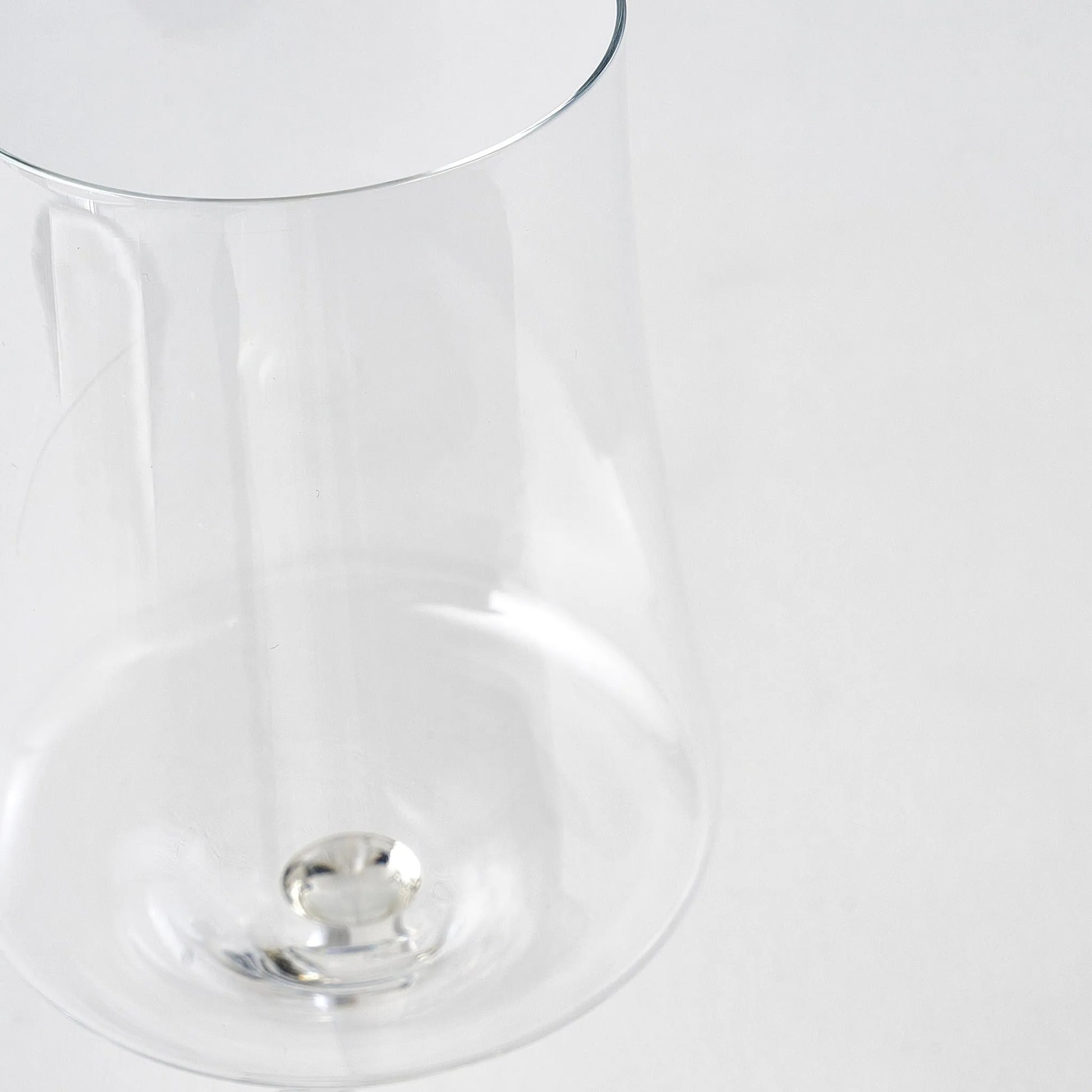 Shape Wine Glass detail view