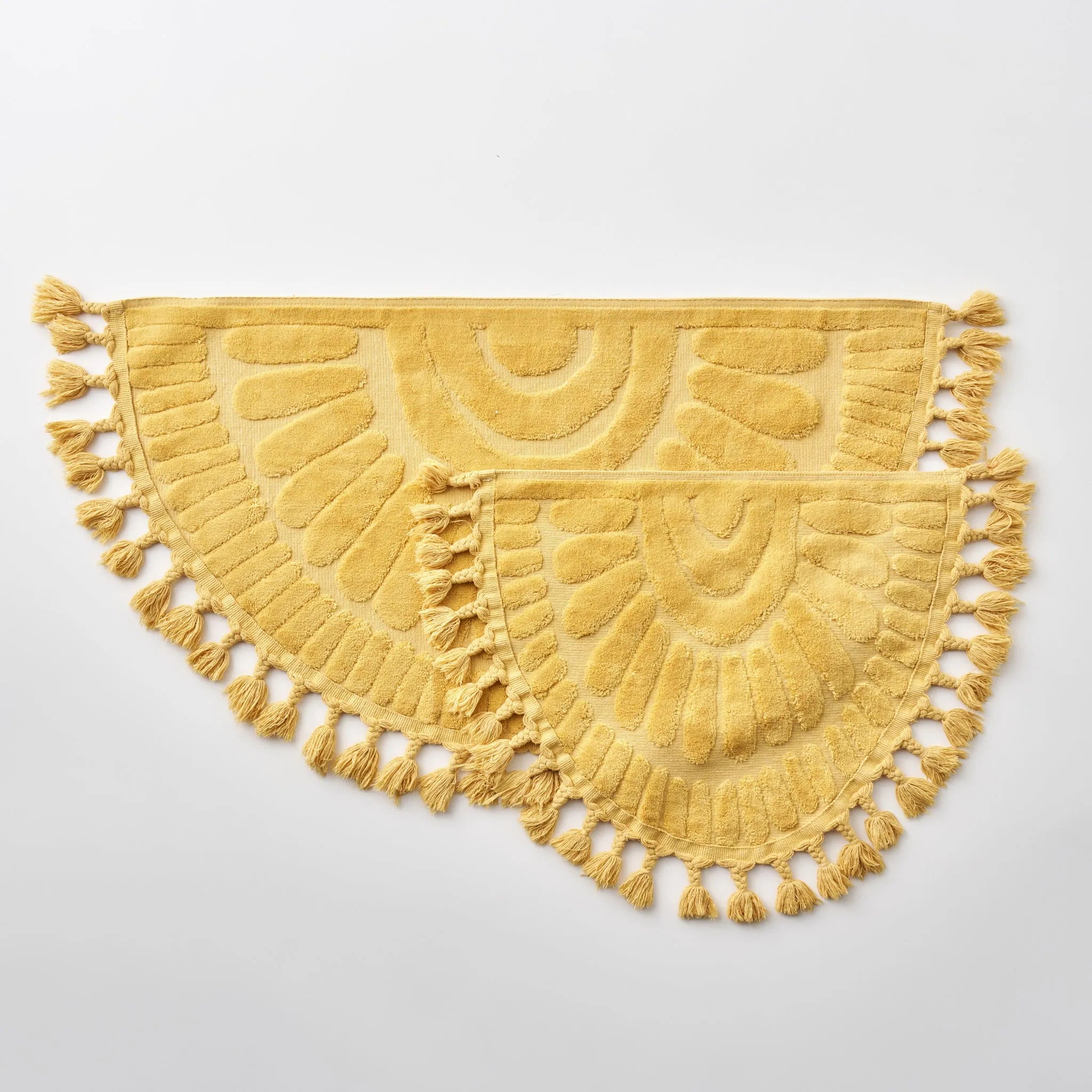 Sunshine Tasseled Cotton Bath Mat Set