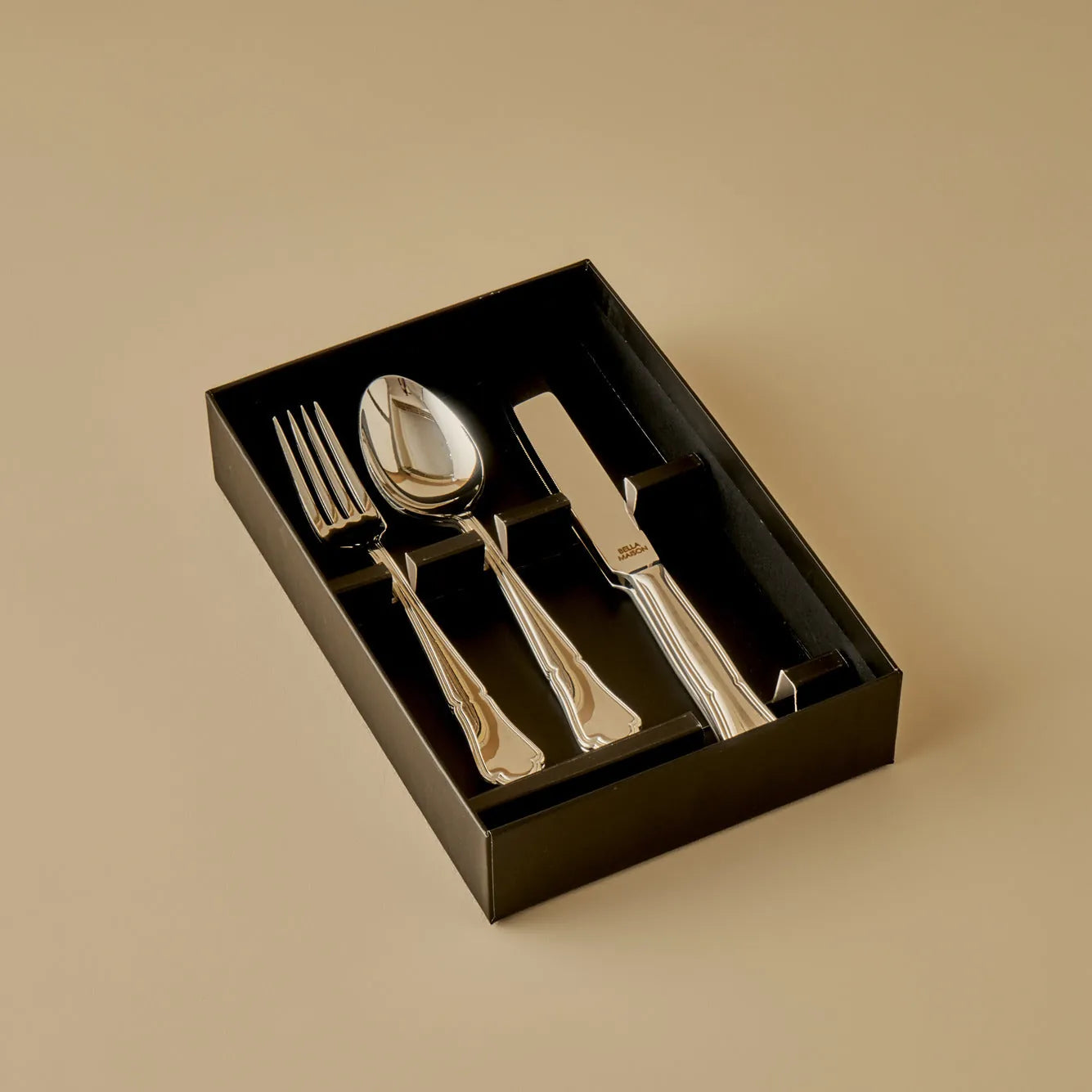 Torino 18-Piece Elegant Flatware Set detail view