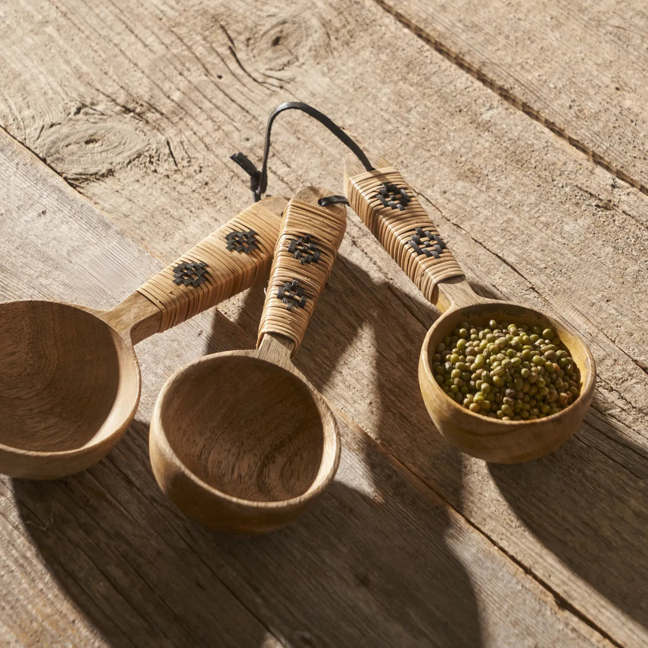 Varna Mango Wood Measuring Spoon Set detail view