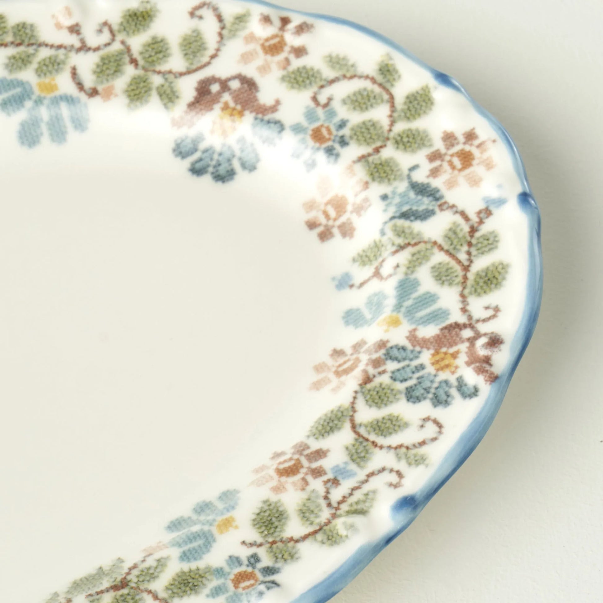 Vintage Porcelain Serving Platter detail view