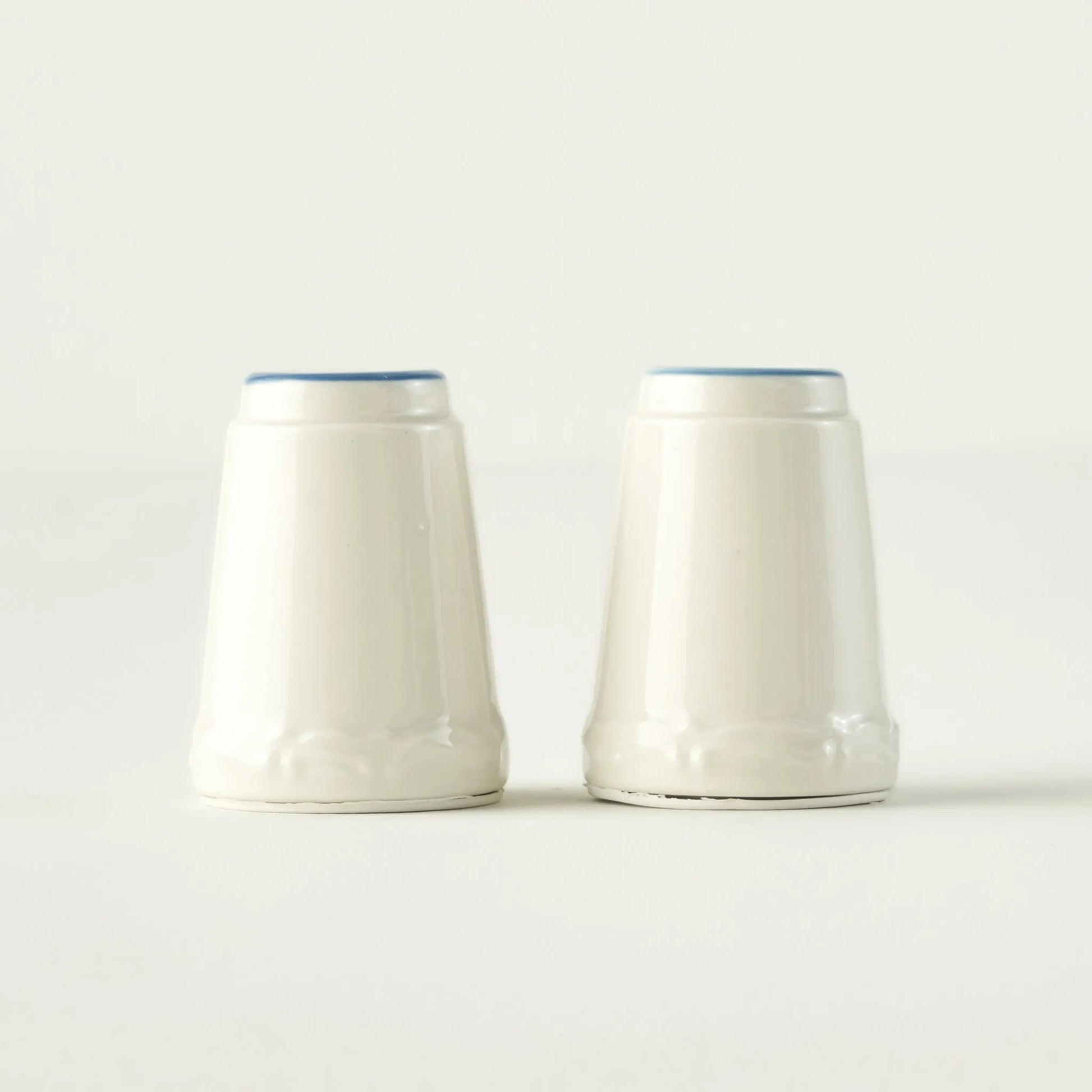 Vintage Salt Pepper Shaker Set